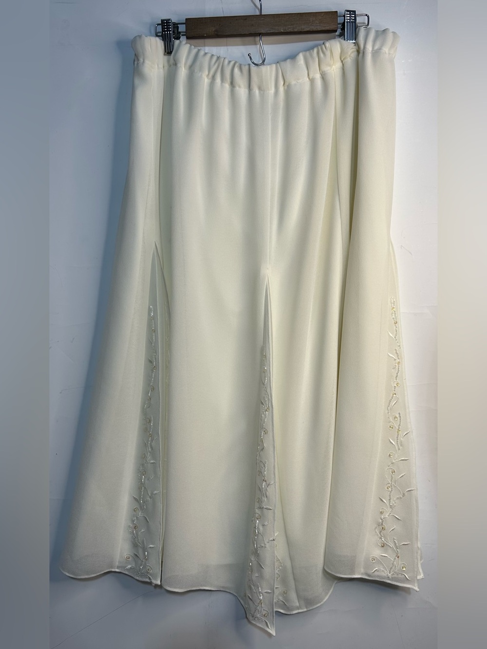 Elastic Waist Beaded Embroidered Pleated Skirt Size 8-14